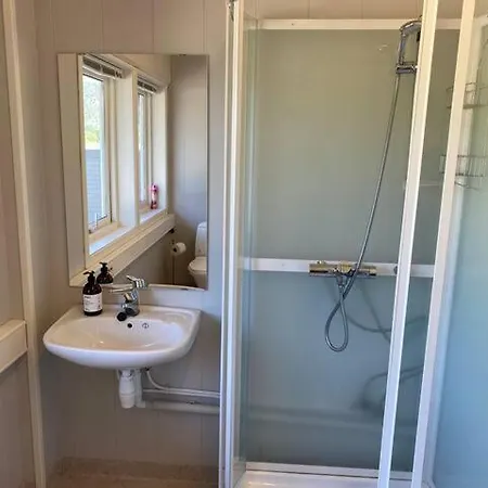 Twin 204 Near Kristiansand Vandrerhjem Vennesla